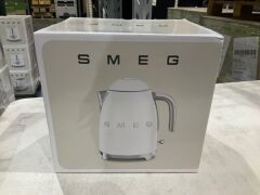 Smeg 50s Retro Style Electric Aesthetic Kettle White Matte KLF03WHMAU - 2