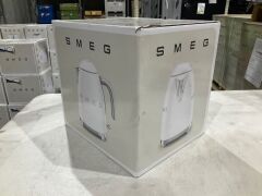 Smeg 50s Retro Style Electric Aesthetic Kettle White Matte KLF03WHMAU - 3