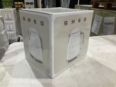 Smeg 50s Retro Style Electric Aesthetic Kettle White Matte KLF03WHMAU - 5