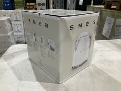 Smeg 50s Retro Style Electric Aesthetic Kettle White Matte KLF03WHMAU - 7