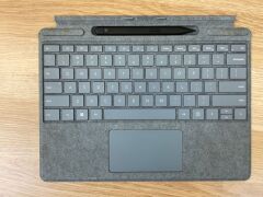 Microsoft Surface Pro Signature Keyboard with Slim Pen - 2