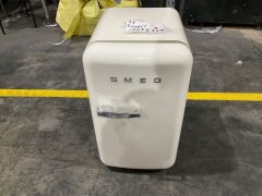 Smeg FAB 50's Style 34L Bar Fridge Cream FAB5RCR5AU - 2