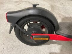 Segway Ninebot D28E Electric Scooter 5467074 - 10