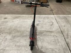 Segway Ninebot D28E Electric Scooter 5467074 - 4