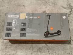 Ninebot Kickscooter F25 Electric Scooter 5287987 - 3