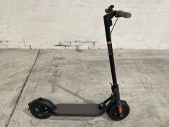 Ninebot Kickscooter F25 Electric Scooter 5287987 - 2