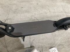 Ninebot Kickscooter F25 Electric Scooter 5287987 - 5