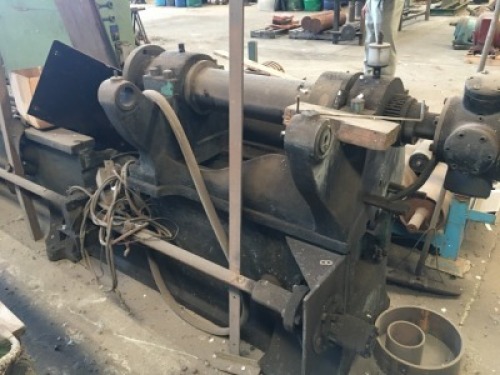Motorised Heavy Duty Steel Framed Linishing Lathe with Approximately 4m Bed