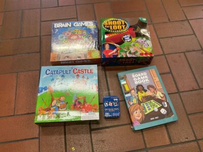 Bundle of Brain Games kinds, Shoot the Loot, Catapult castle, the board games book v2 and Dice game