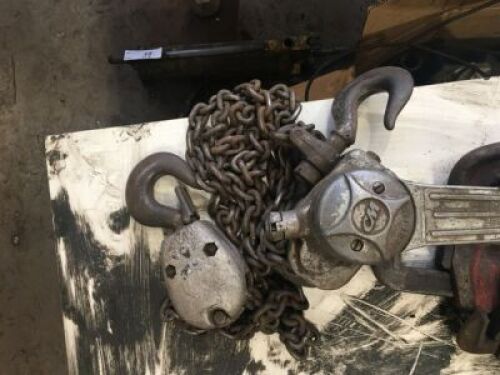 CM Heavy Duty Chain Pull-Along Series 640