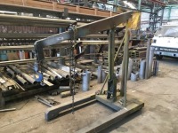Heavy Duty Steel Framed Manual Hydraulic Mobile Factory Floor Crane Approximately 2 Tonne