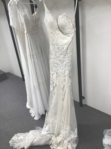 Wedding Gown 9615L - Size: 4 Colour: almond