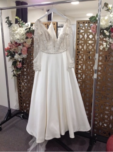 Wedding Gown 9614L -&nbsp; Size :14 Colour: IS