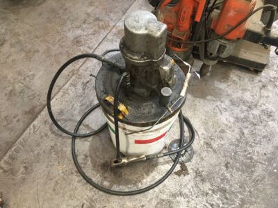 Pneumatic Volume Grease Pump with Lead and Pump