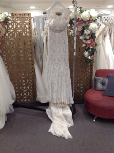 Rowen Wedding Dress F141 - Size :10 Colour: nude champagne ivory