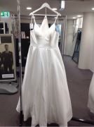 Allure Bridals Bridal Gown 9570 - Size :18 Colour: ivory