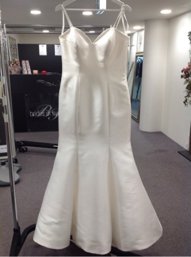 Allure Romance Bridal Gown 3000 - Size :16 Colour: ivory