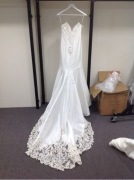 Allure Bridals Bridal Gown 9558 - Size :6 Colour: ivory - 2