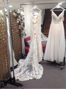 Allure Bridals Bridal Gown 9304 - Size :8 Colour: LG/ivory - 2