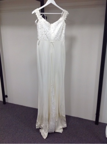 Anissa Alana Bridal Gown 217440 - Size :12 Colour: white