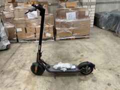 Segway Ninebot F30 Electric Scooter 5177214 - 2