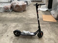 Ninebot Kickscooter F25 Electric Scooter 5287987 - 4