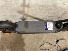 Segway-Ninebot F40A KickScooter 517 - 7