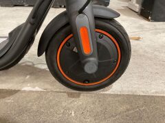 Segway-Ninebot F40A KickScooter 517 - 8