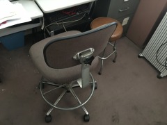 8 Assorted Office Chairs - 2