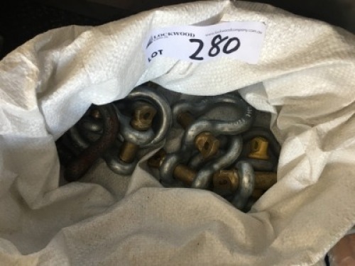 Quantity Assorted Heavy Duty Steel Shackles