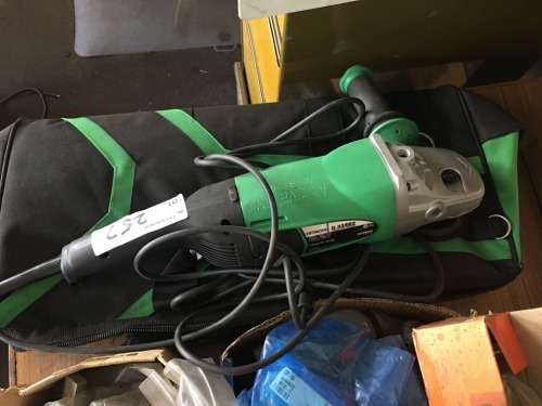 Hitachi Heavy Duty Portable Battery Electric Right Angle Grinder and Carry Case
