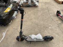 Ninebot Kickscooter F25 Electric Scooter 5287987 - 3