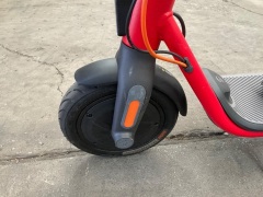 Segway Ninebot D28E Electric Scooter 5467074 - 7