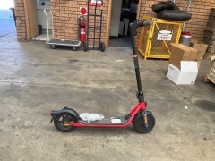 Segway Ninebot D28E Electric Scooter 5467074 - 2