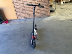 Segway Ninebot D28E Electric Scooter 5467074 - 3