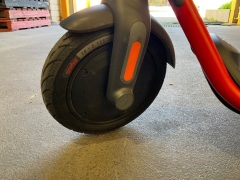 Segway Ninebot D28E Electric Scooter 5467074 - 7