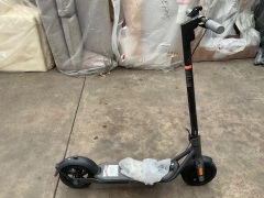 Segway Ninebot D28E Electric Scooter 5467074 - 3