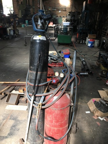Cigweld Oxy and Acetylene Welding and Cutting Plant with Gauges, Lead, Gun and Steel Framed Bottle Trolley