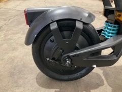 Refund Daxys Bandicoot Electric Scooter 5604406 - 9