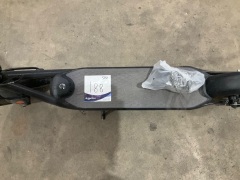 Ninebot Kickscooter F25 Electric Scooter 5287987 - 6