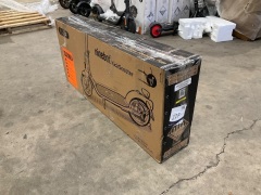 Segway Ninebot D28E Electric Scooter 5467074 - 3