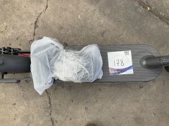 Xiaomi Scooter 4 with Password Lock 5677690 - 6