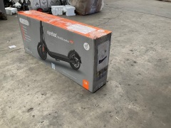 Ninebot Kickscooter F25 Electric Scooter 5287987 - 3