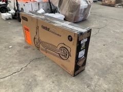 Segway Ninebot D28E Electric Scooter 5467074 - 3