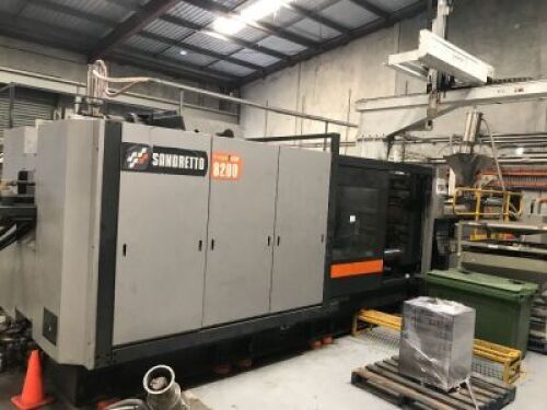820t Sandretto Plastic Injection Moulding Machine
