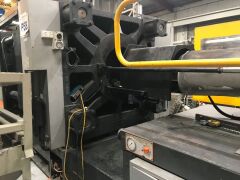 820t Sandretto Plastic Injection Moulding Machine - 4