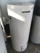 Unreserved Rinnai Hotflow Hot Water System - 2