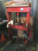 Workshop hydraulic bearing press - 2