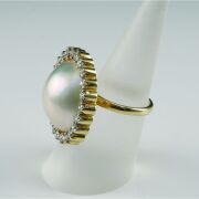 (DO NOT LOT) 18ct yellow gold Mabe pearl & diamond set ring - 2