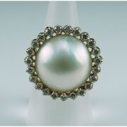(DO NOT LOT) 18ct yellow gold Mabe pearl & diamond set ring - 3